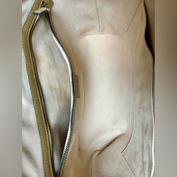 SOLD-GUCCI Dahlia Marmont Sherry line Medium Dahlia tote Beige/Tan - Picture 11 of 16
